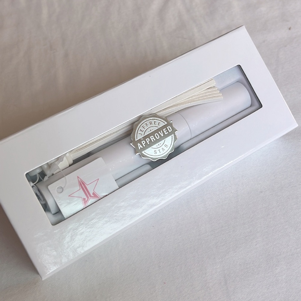 Jeffree Star Approved White “Powder” Mascara